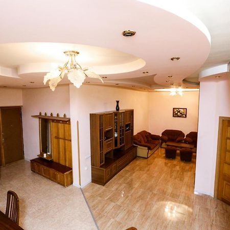 Apartment #1 In The City Center Erywań Zewnętrze zdjęcie